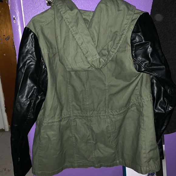 Jacket - Picture 3 of 3